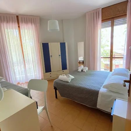 Ponente 2* تْشيزيناتيكو