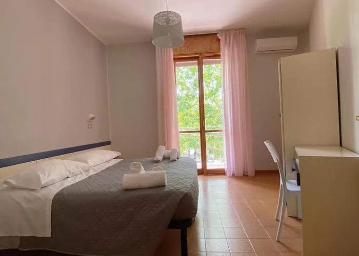 Ponente Otel Cesenatico